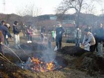 �n��̐l�X���W�܂��Ă��Ēc�q�Ă�������