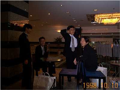 ��̂S�l�g�݂̐��́I