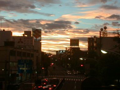 A Day on Sunset - 2001/09/11, Photo By Kazuyuki UCHIDA(18kB)