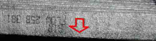 矢印は下向きで